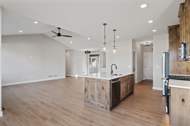 L1 B1 112th Street NW, Zimmerman, MN 55398
