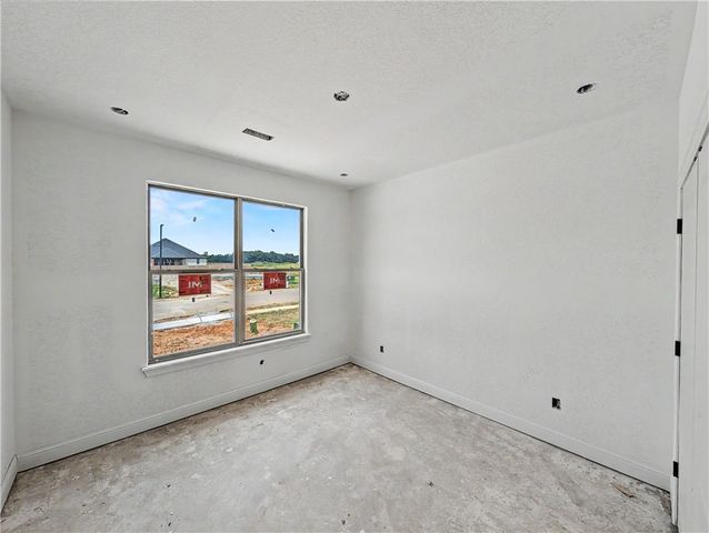 7699 Scenic Valley Avenue, Springdale, AR 72762