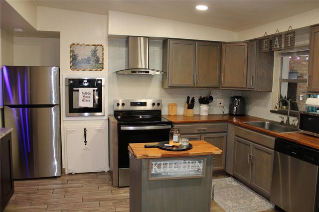 3135 KAREN AVENUE, Largo, FL 33774