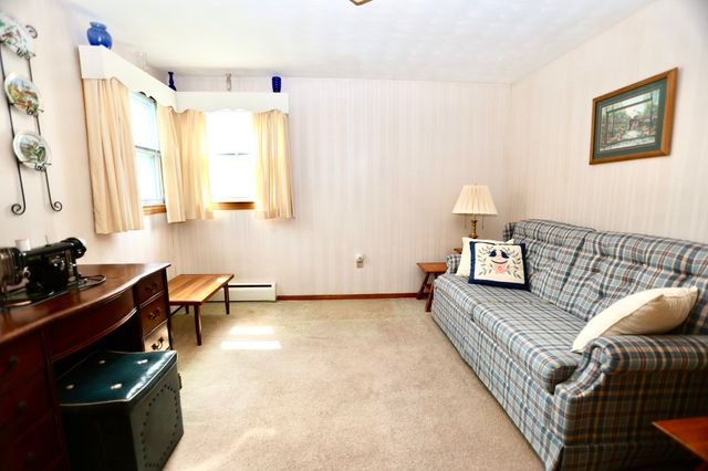 36 Revere St, Worcester, MA 01604