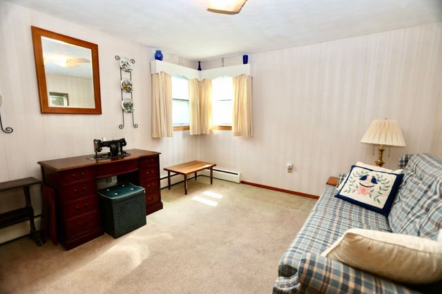 36 Revere St, Worcester, MA 01604