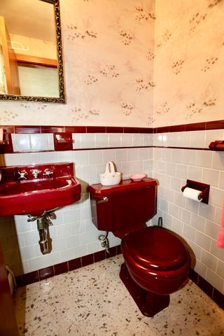 36 Revere St, Worcester, MA 01604