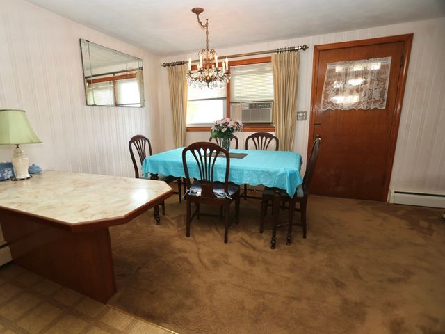 36 Revere St, Worcester, MA 01604