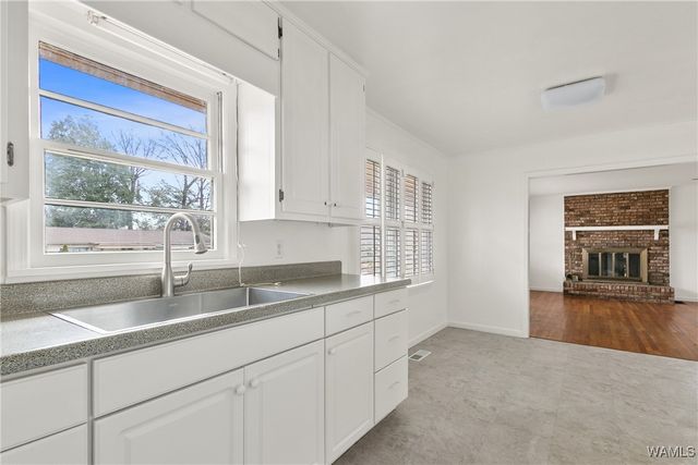 1426 21st E, Tuscaloosa, AL 35404