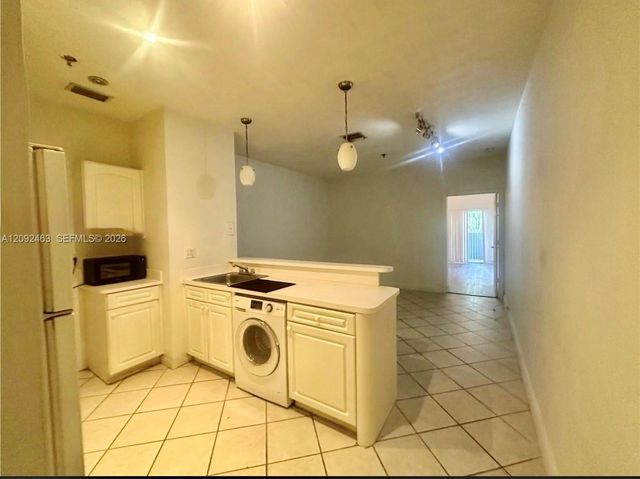 2734 Bird Avenue 108, Miami, FL 33133