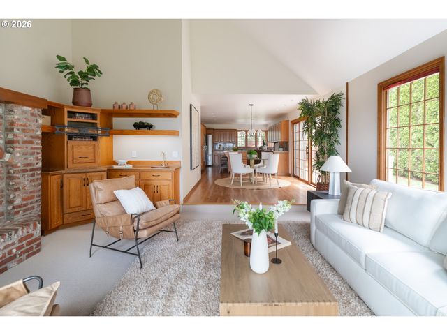 4077 BUCK BRUSH Ln, Lake Oswego, OR 97035