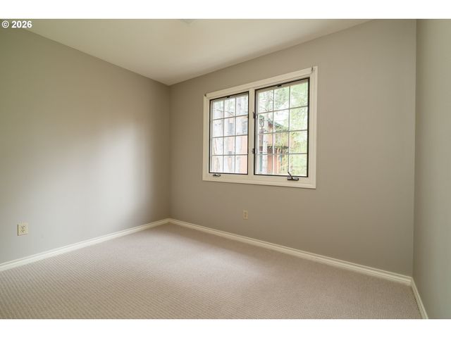 4077 BUCK BRUSH Ln, Lake Oswego, OR 97035