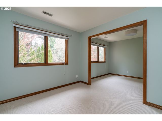 4077 BUCK BRUSH Ln, Lake Oswego, OR 97035