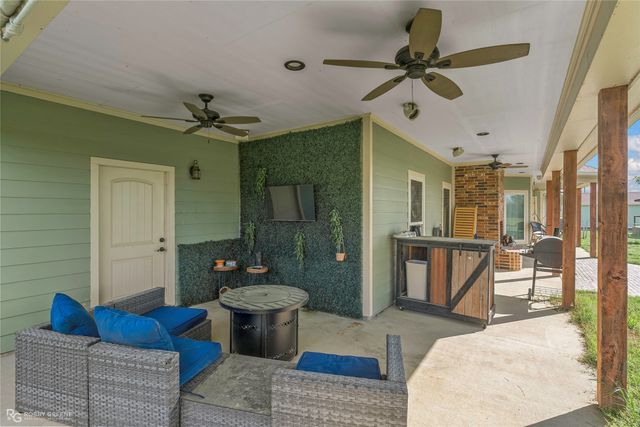 624 Holly Street, Grand Cane, LA 71032