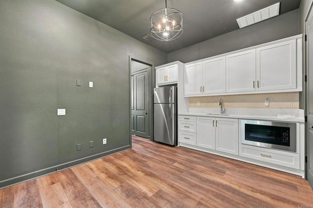 587 Gateway Lane, San Marcos, CA 92078