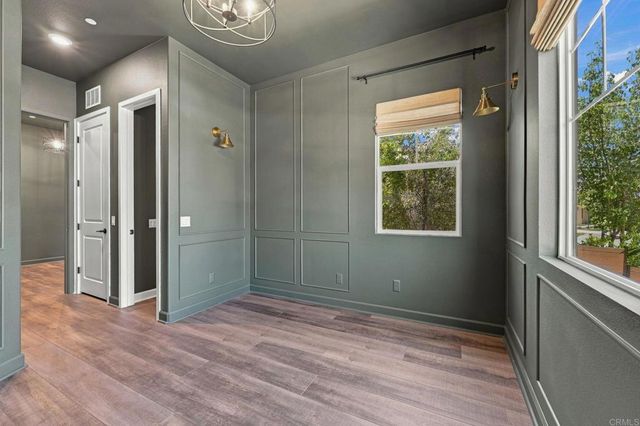 587 Gateway Lane, San Marcos, CA 92078