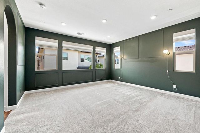 587 Gateway Lane, San Marcos, CA 92078