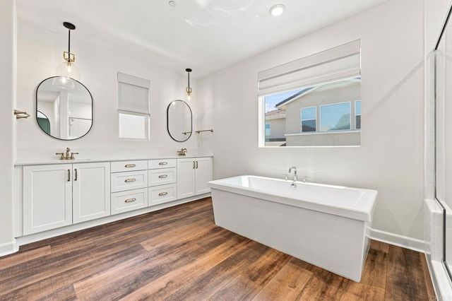 587 Gateway Lane, San Marcos, CA 92078