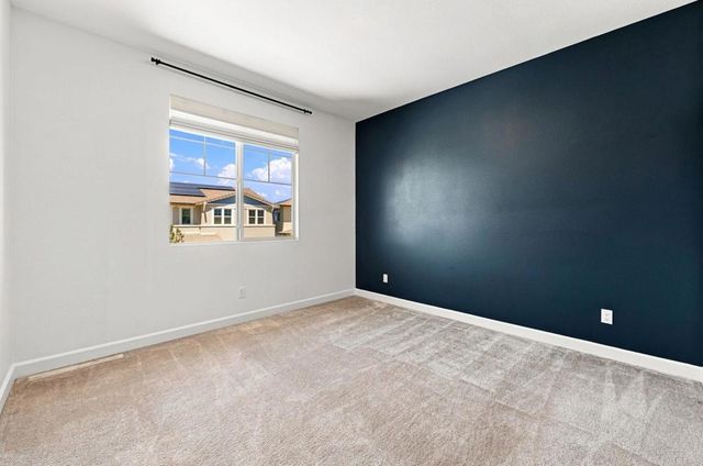 587 Gateway Lane, San Marcos, CA 92078