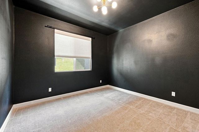 587 Gateway Lane, San Marcos, CA 92078