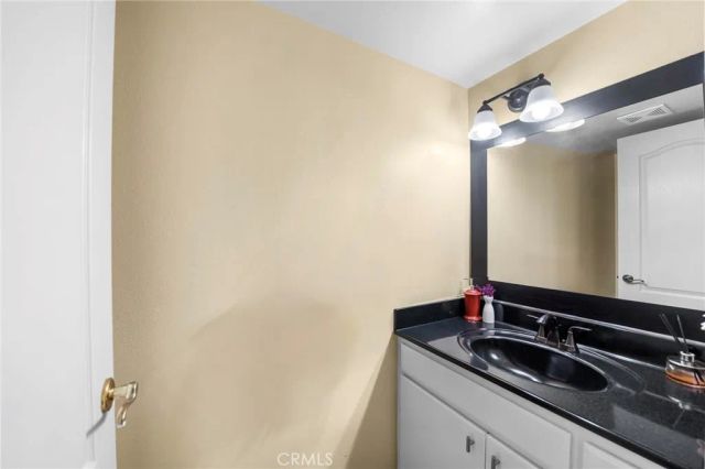 554 E San Jose 203, Burbank, CA 91501