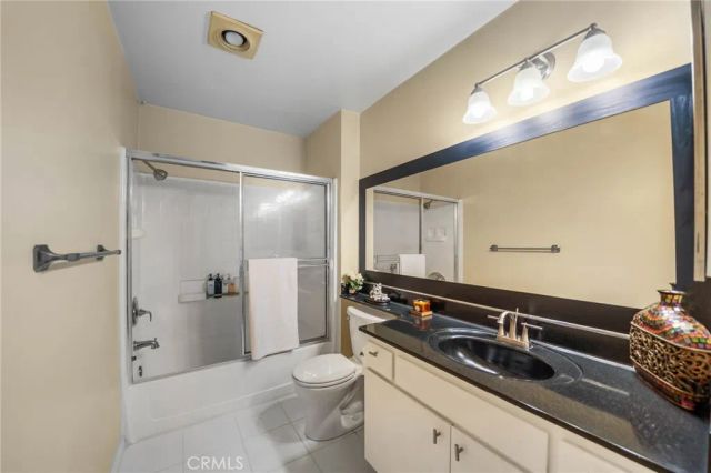554 E San Jose 203, Burbank, CA 91501