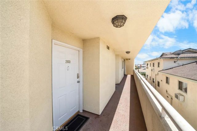 554 E San Jose 203, Burbank, CA 91501