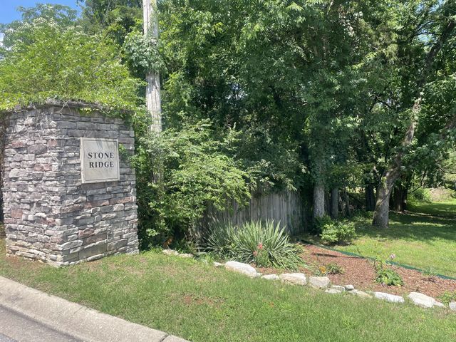 0 Stark Knob Rd, Hendersonville, TN 37075