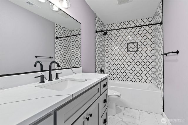 825 E 55th Street, Tacoma, WA 98404