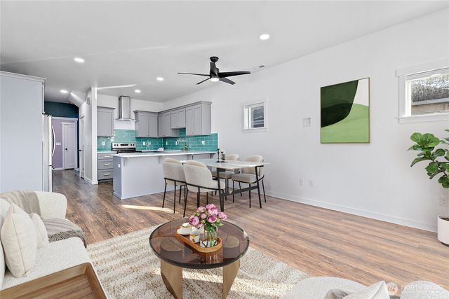 825 E 55th Street, Tacoma, WA 98404