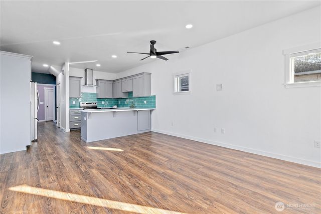 825 E 55th Street, Tacoma, WA 98404