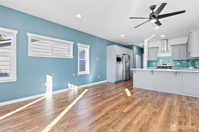 825 E 55th Street, Tacoma, WA 98404