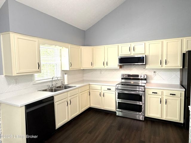 1207 Pheasant Ridge Rd, Goshen, KY 40026