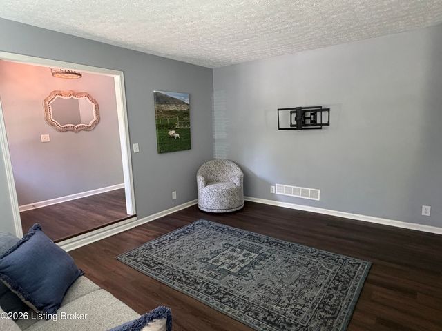 1207 Pheasant Ridge Rd, Goshen, KY 40026