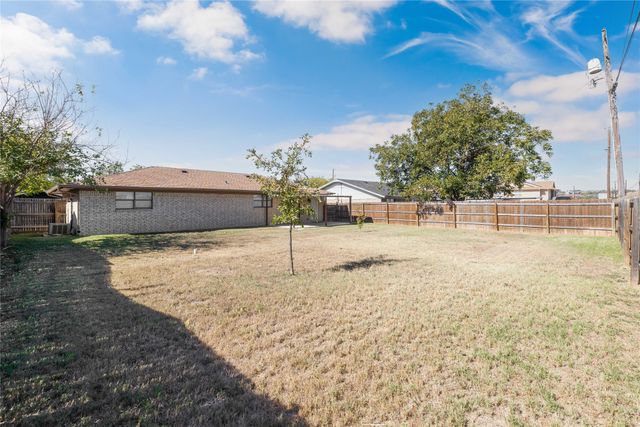 4302 Brookdale Drive, Brownwood, TX 76801