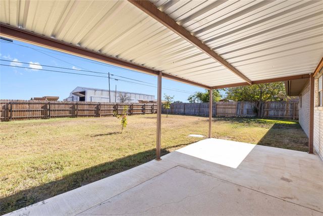 4302 Brookdale Drive, Brownwood, TX 76801