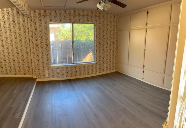 224 N Santa Ana St, Los Banos, CA 93635