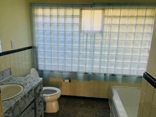 367 Summit Rd, Mountainside Boro, NJ 07092
