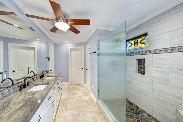 6107 Queenswood Lane, Houston, TX 77008