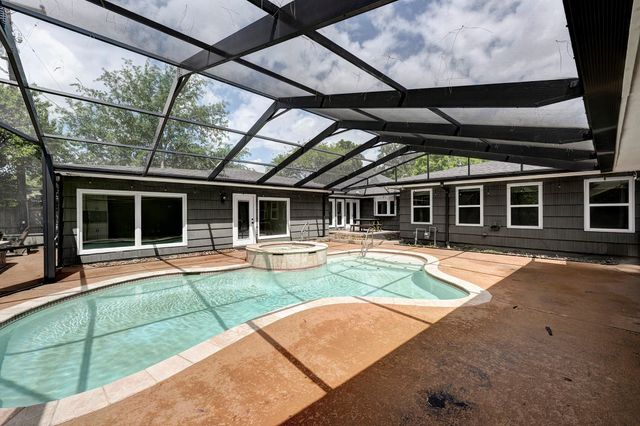 6107 Queenswood Lane, Houston, TX 77008