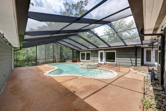 6107 Queenswood Lane, Houston, TX 77008