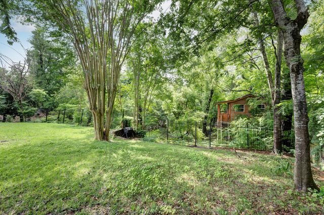 6107 Queenswood Lane, Houston, TX 77008