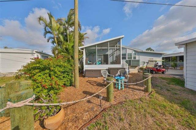 210 MOUNT PINEY AVENUE NE 272, St Petersburg, FL 33702