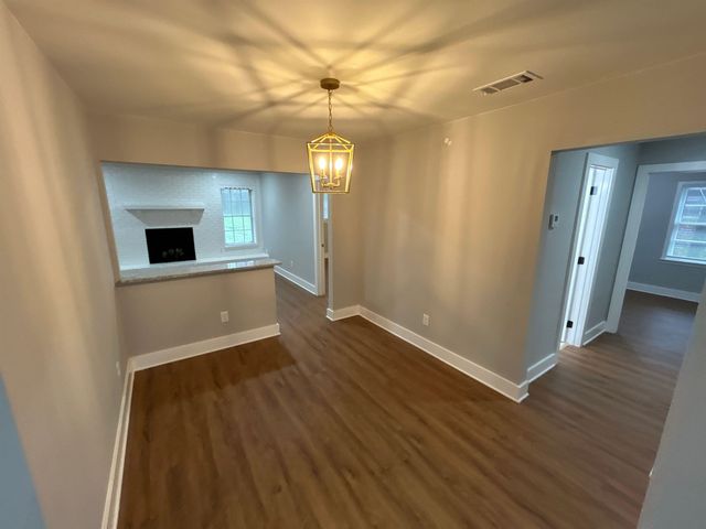 1326 WHITEWATER RD, Memphis, TN 38117