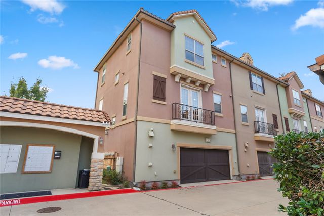 6748 Plaza Viaduct, Irving, TX 75039