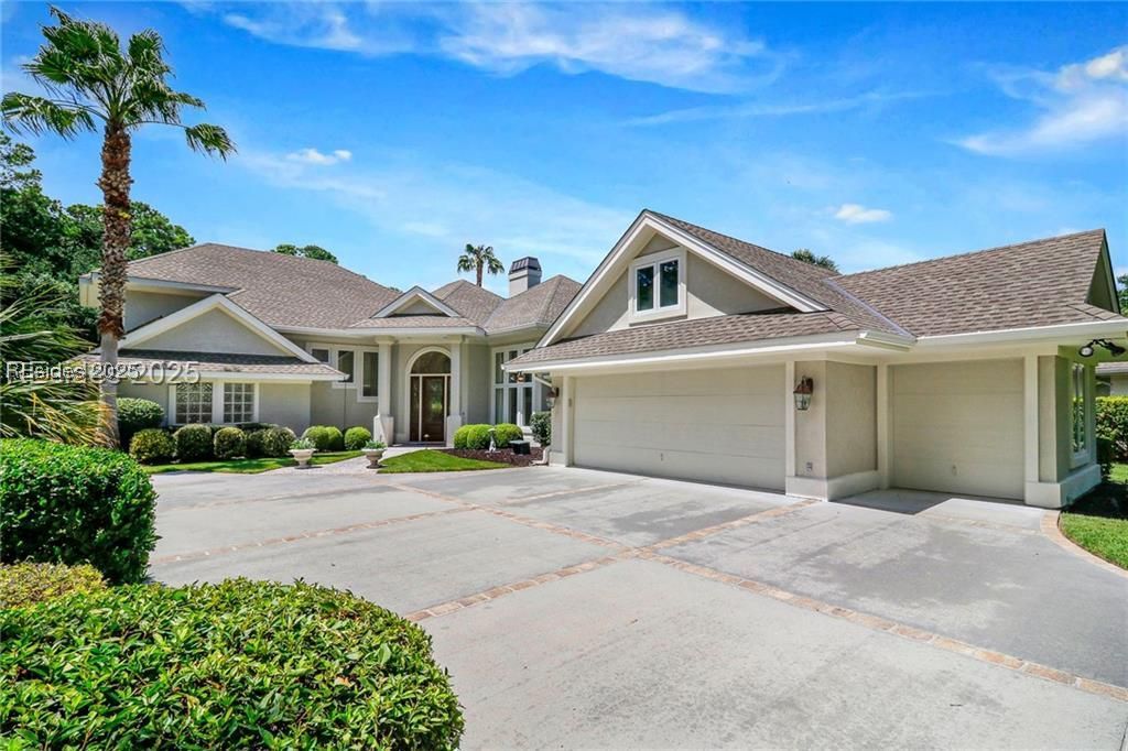 7 Shaftsbury Ln, Hilton Head Island, SC 29926