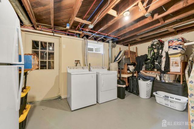 555 E Washington Avenue E, Woodbridge Proper, NJ 07095