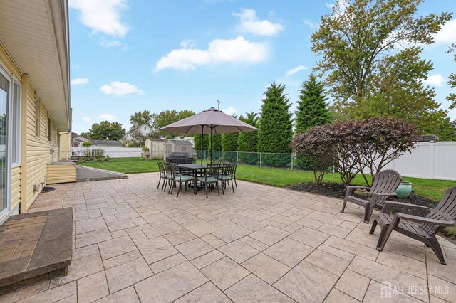 555 E Washington Avenue E, Woodbridge Proper, NJ 07095