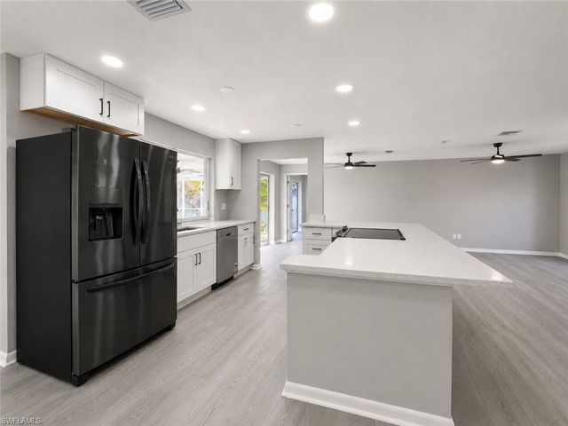 1815 SE 15th TER, Cape Coral, FL 33990