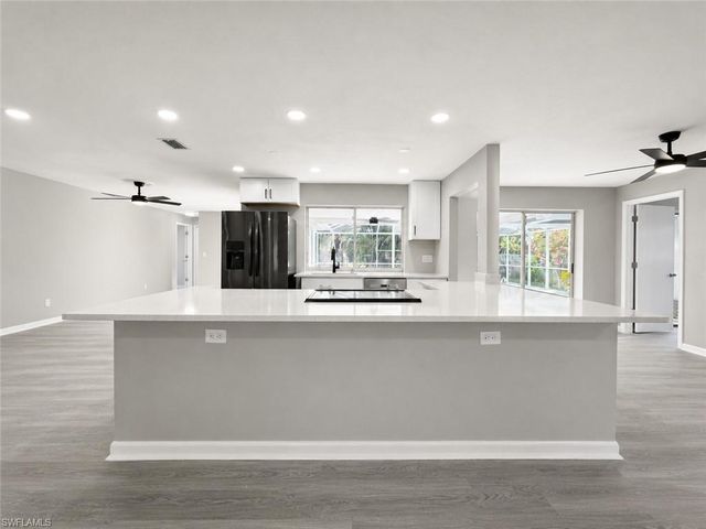 1815 SE 15th TER, Cape Coral, FL 33990