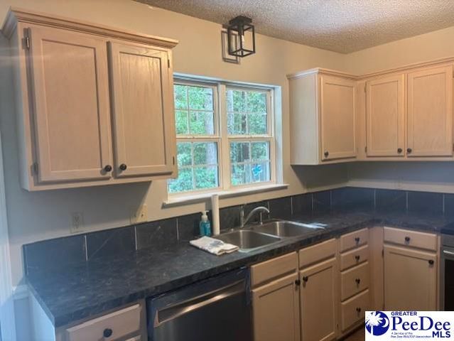 642 Aspen St, Florence, SC 29501