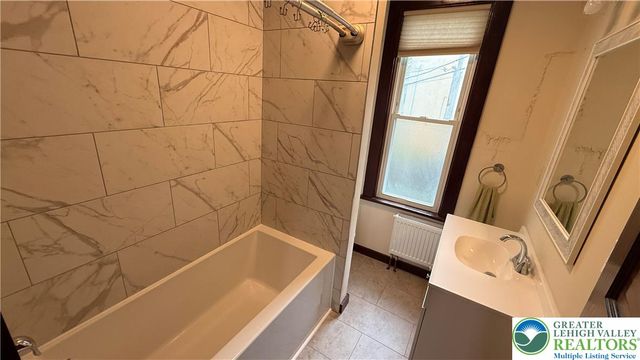 3241 Freemansburg Avenue, Palmer Twp, PA 18045