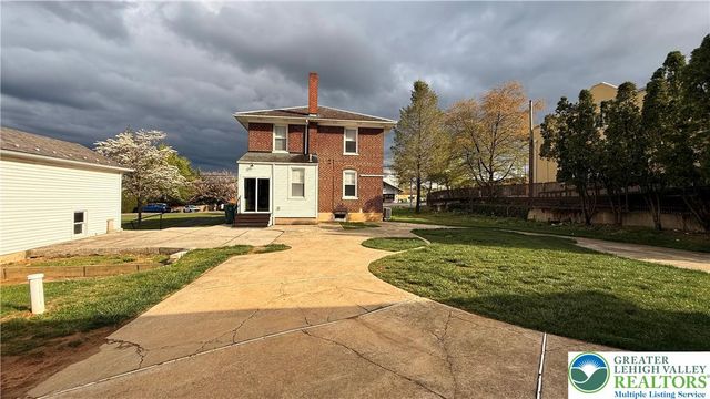 3241 Freemansburg Avenue, Palmer Twp, PA 18045