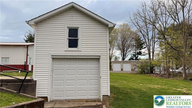 3241 Freemansburg Avenue, Palmer Twp, PA 18045