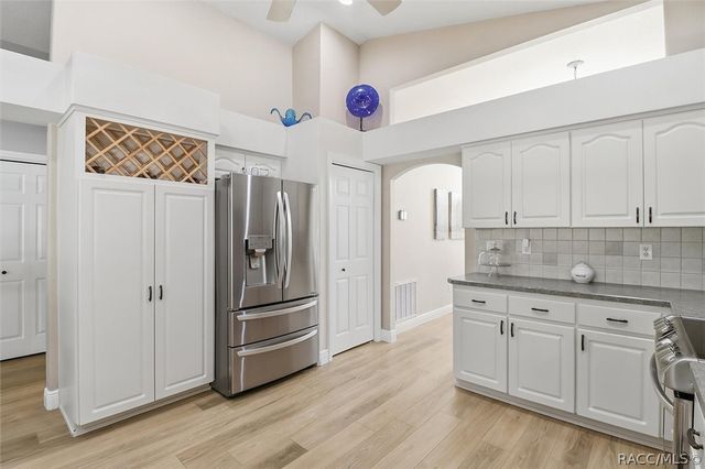 6017 N Canyon Drive, Beverly Hills, FL 34465